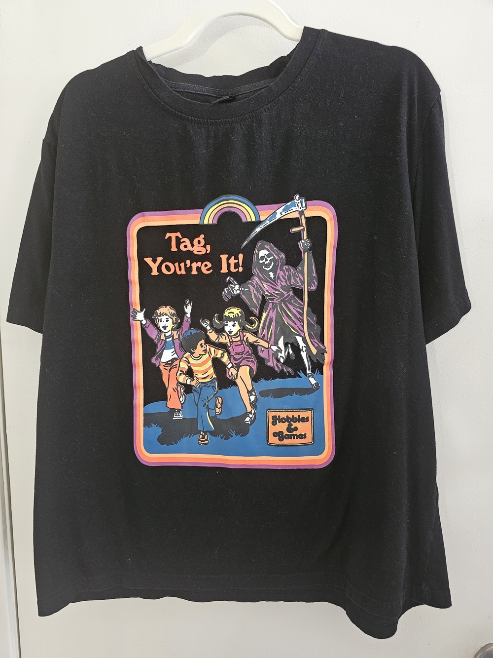 ROMWE Black Short-Sleeve Graphic Tee with Retro Multicolor Print - Picture 2 of 4